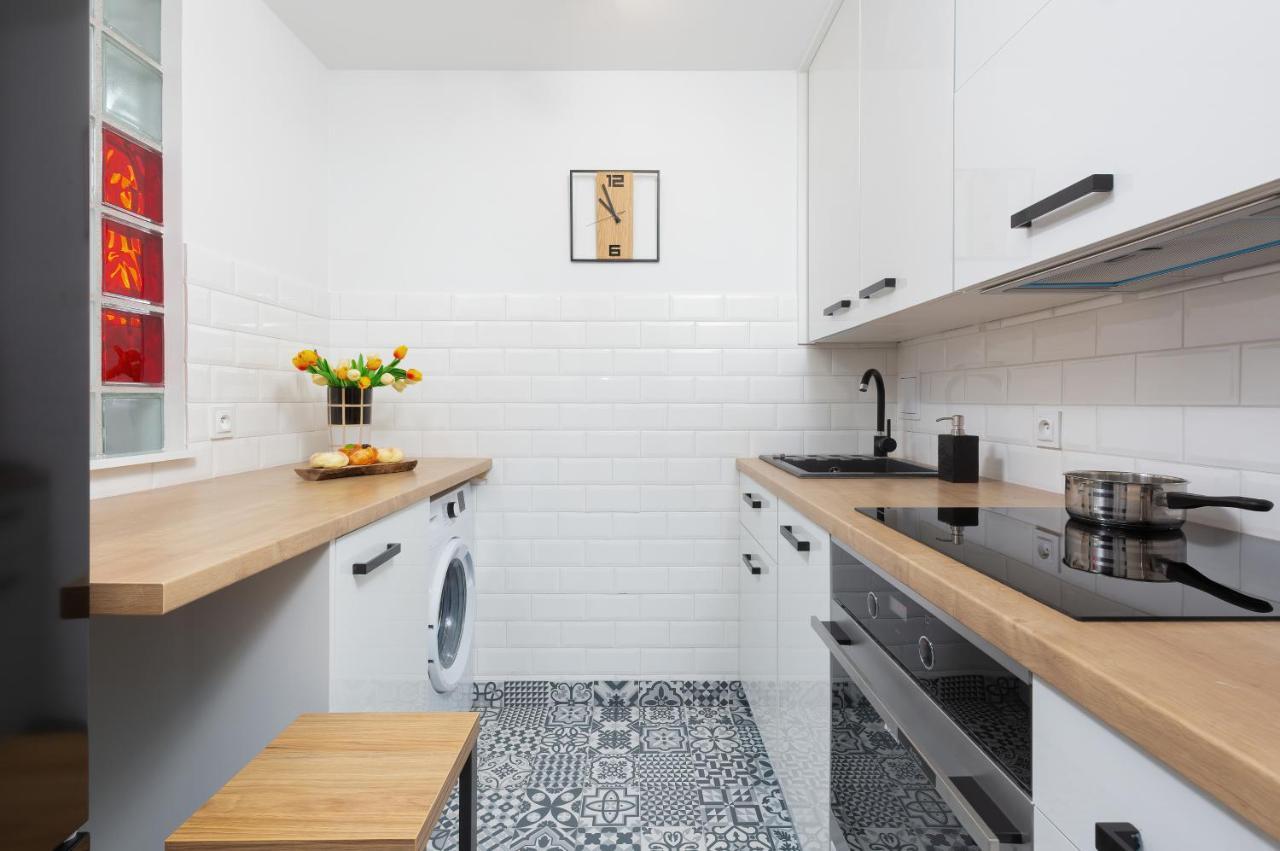 Metro Marymont Apartment By Noclegi Renters Warschau Buitenkant foto