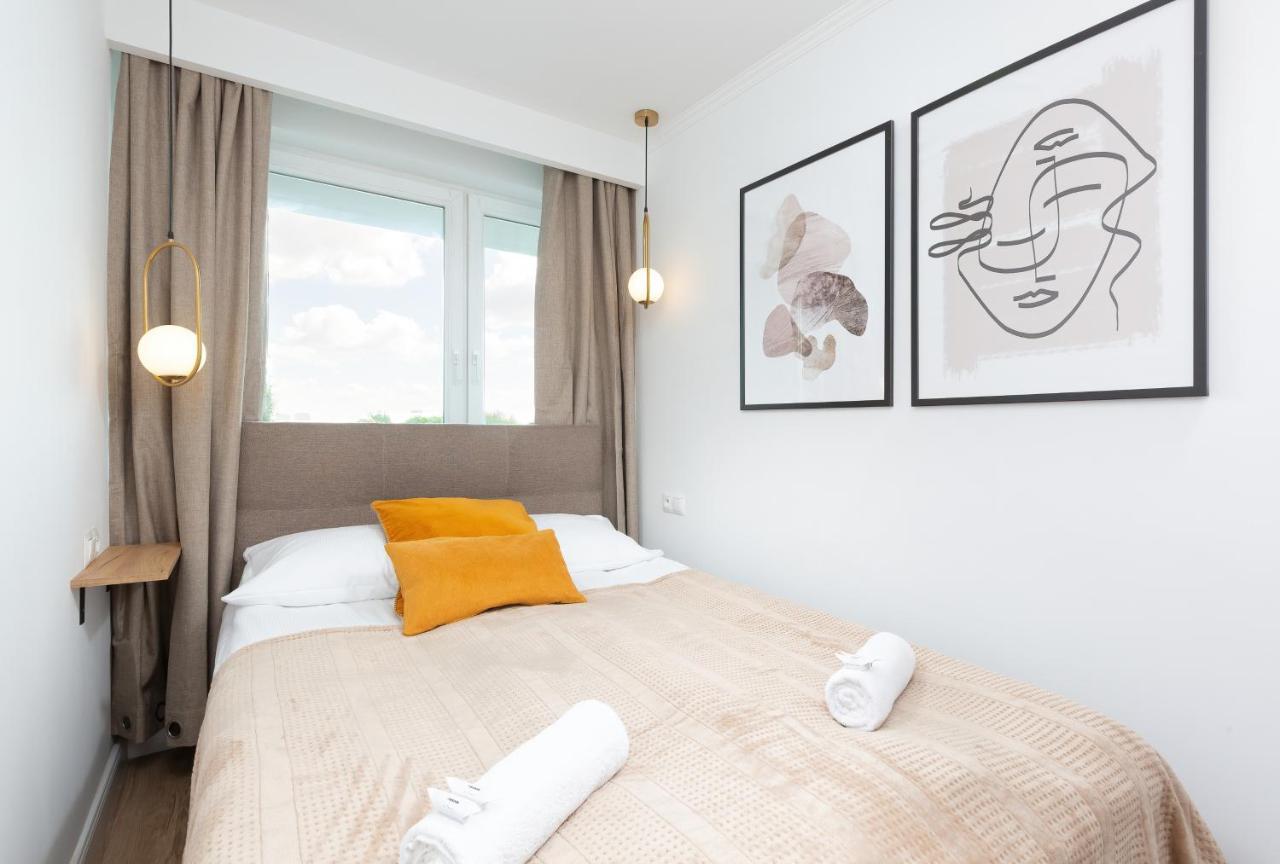 Metro Marymont Apartment By Noclegi Renters Warschau Buitenkant foto